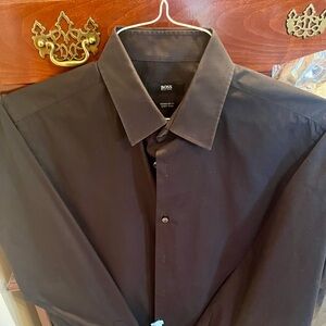 Boss dress shirt black size 15 1/2 32-33. Beautiful & stylish. Dry cleaned!